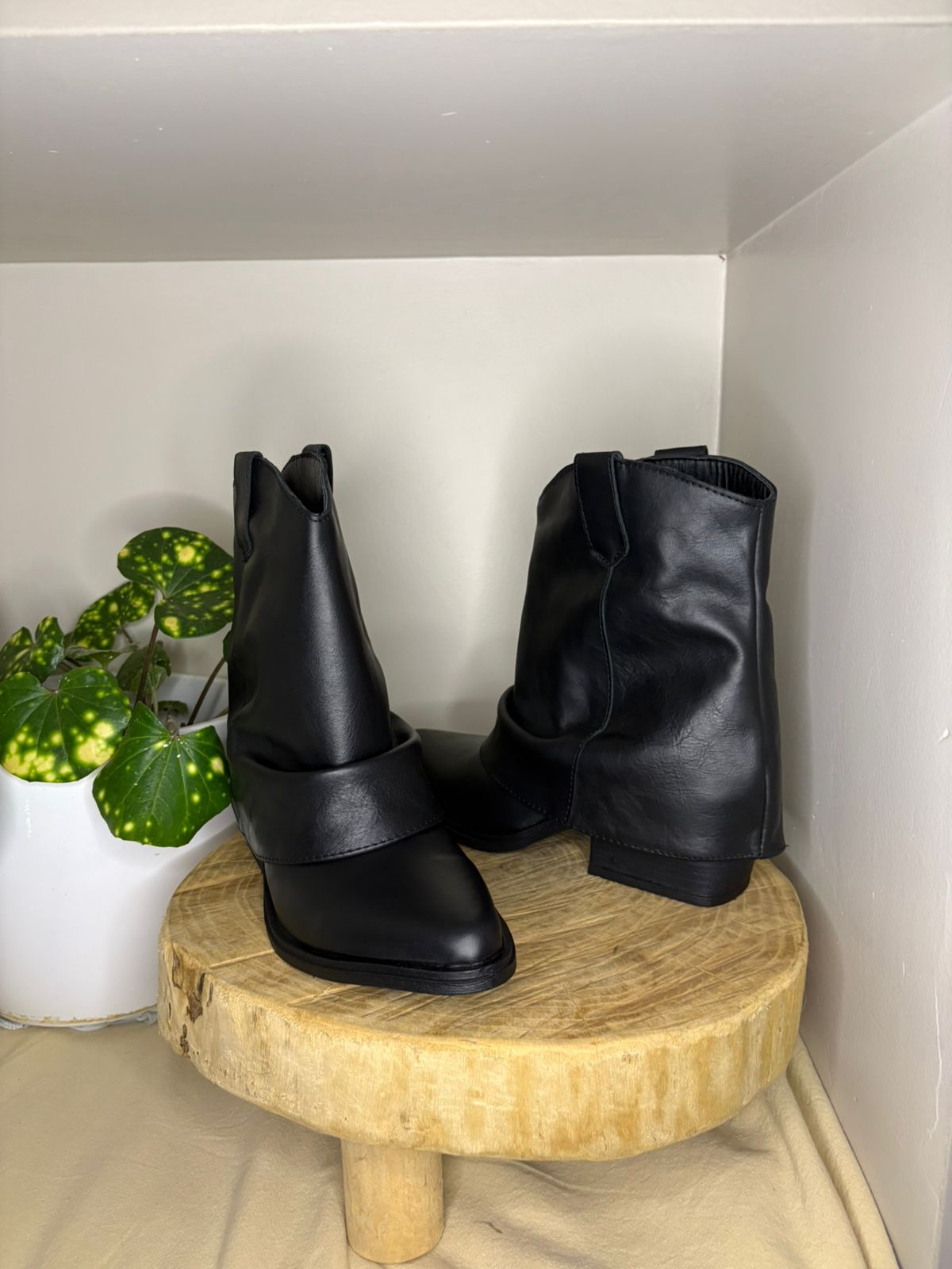 Thumbnail img_01KM6TR7XN1XE0K0KXX01YX3QA